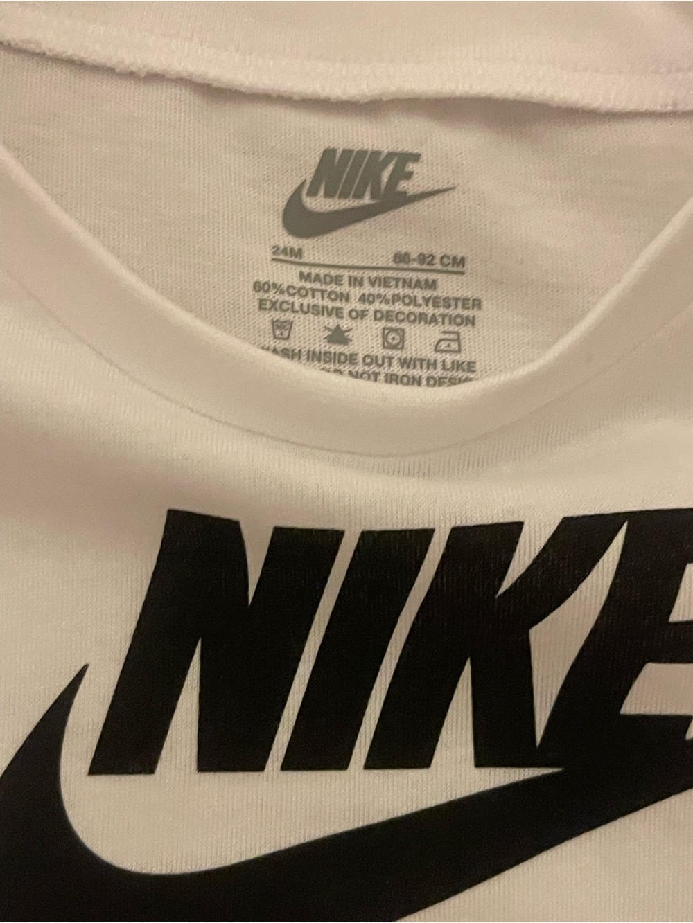Nike White and Gray Logo Kids 2-Piece Set - Picture 2 of 3